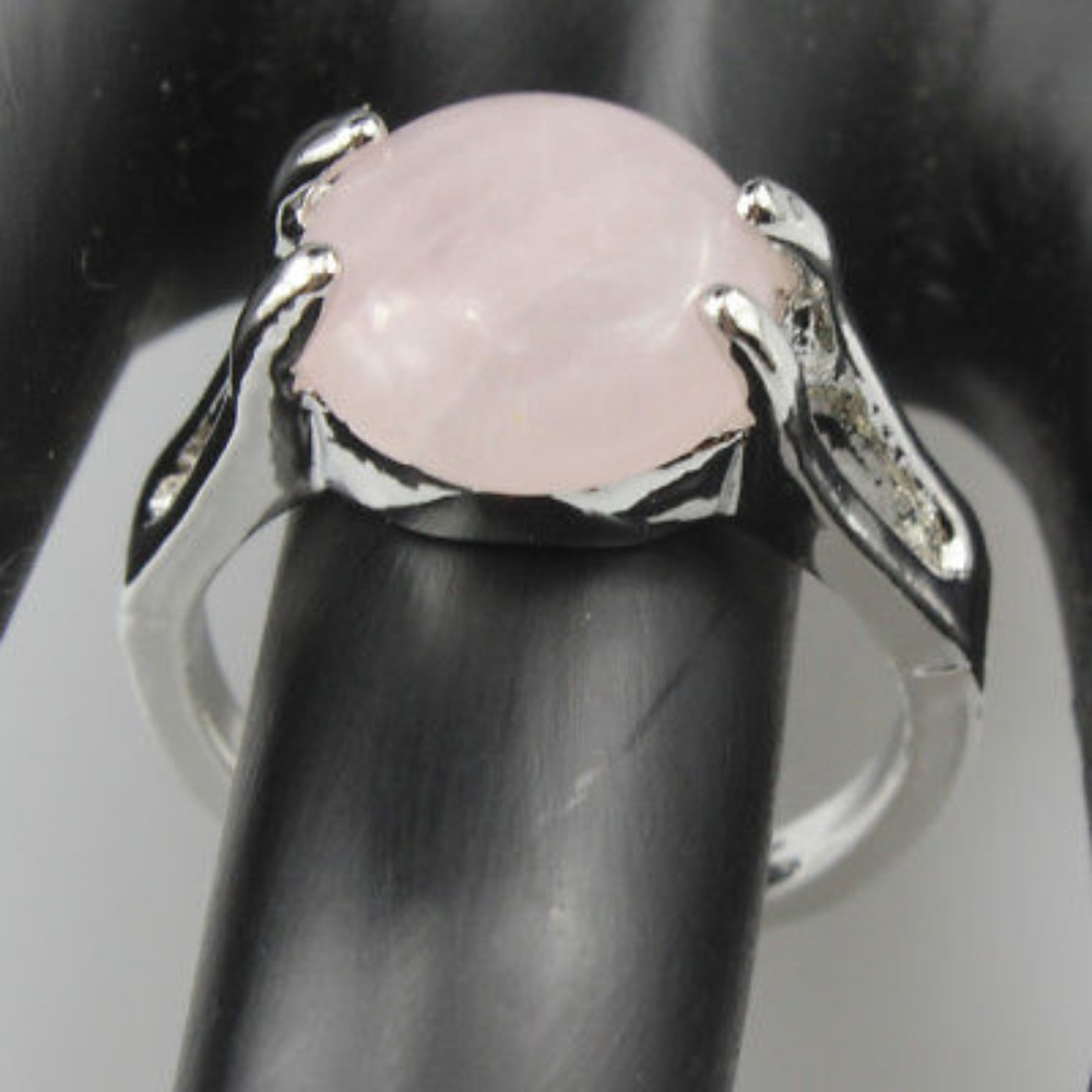 Powder Rose Quartz Ring - Picture 5 of 8